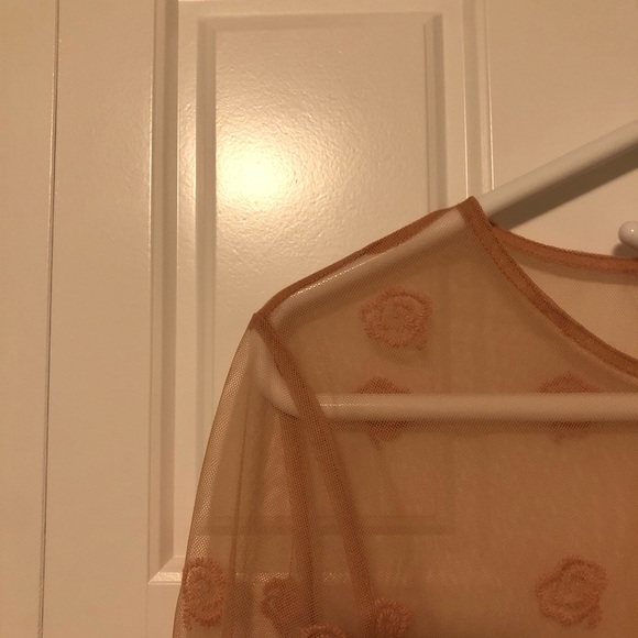 F21 Sheer Floral Embroidered Top 🌸 - Picture 3 of 6